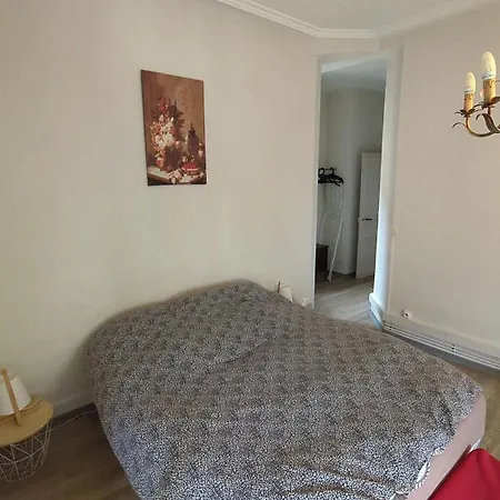 Centre Le 4 Apartment