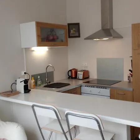 Apartment Centre Le 4 *