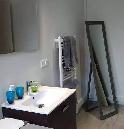 Apartment Centre Le 4 *