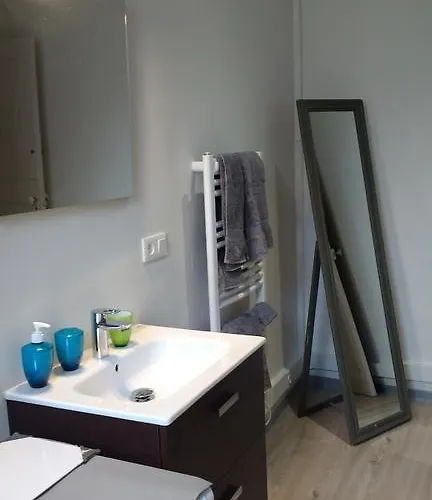 Apartment Centre Le 4 *